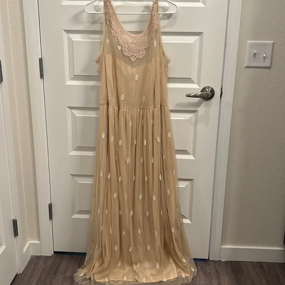 Plus-size maxi dress!